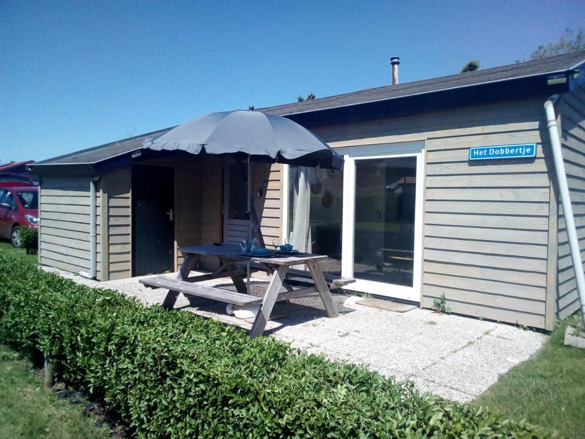 Het Dobbertje, Charmant Houten Huisje Sint Maartensvlotbrug Exterior foto