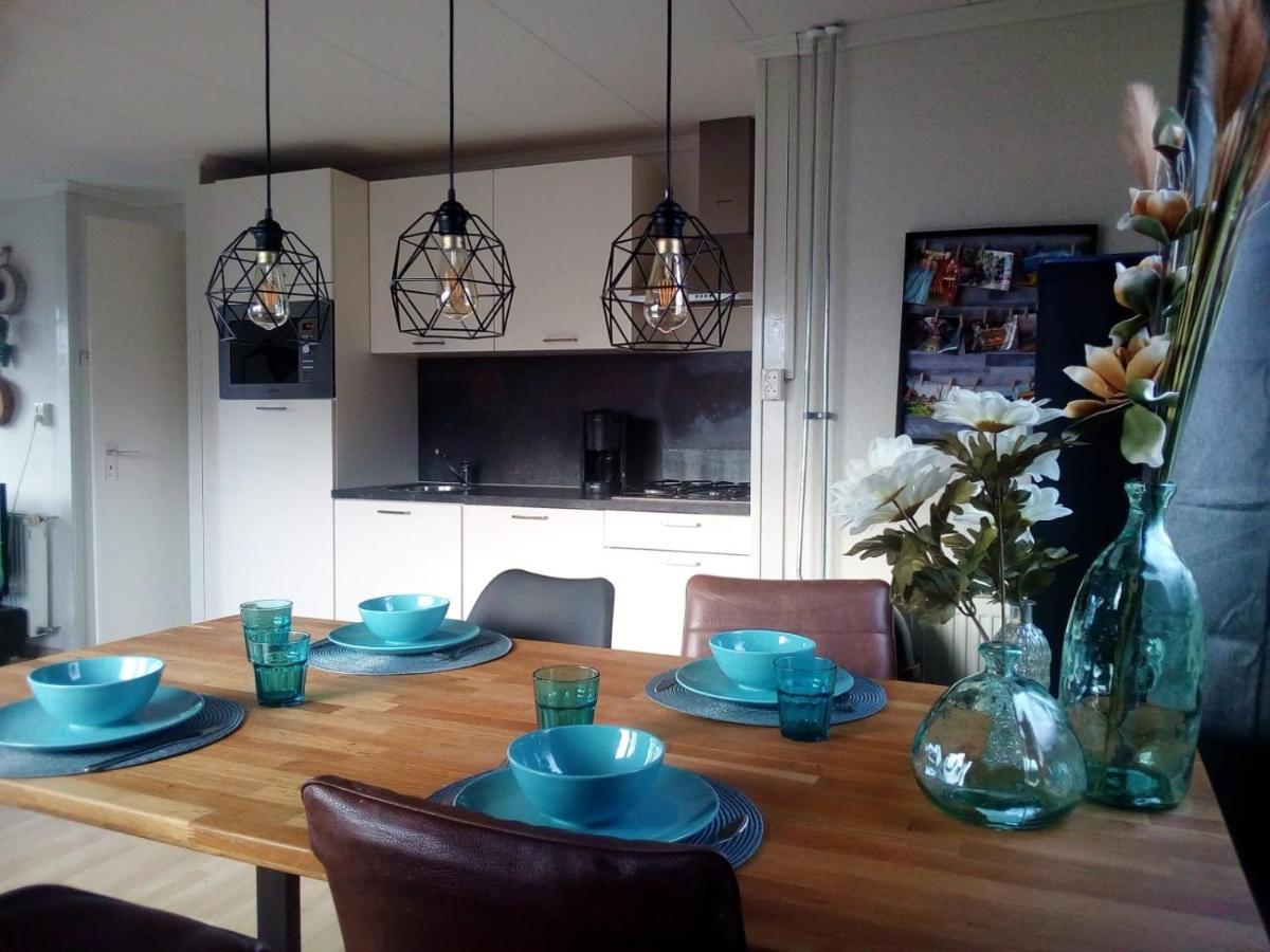 Het Dobbertje, Charmant Houten Huisje Sint Maartensvlotbrug Exterior foto
